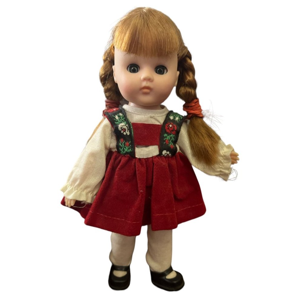 Vogue Dolls 1978 Braided Hair Sleepy Eyes Girl Doll 8"